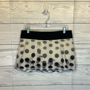 Lululemon Run: Pace Setter Skirt
Seaside Dot White black rays 8 reg